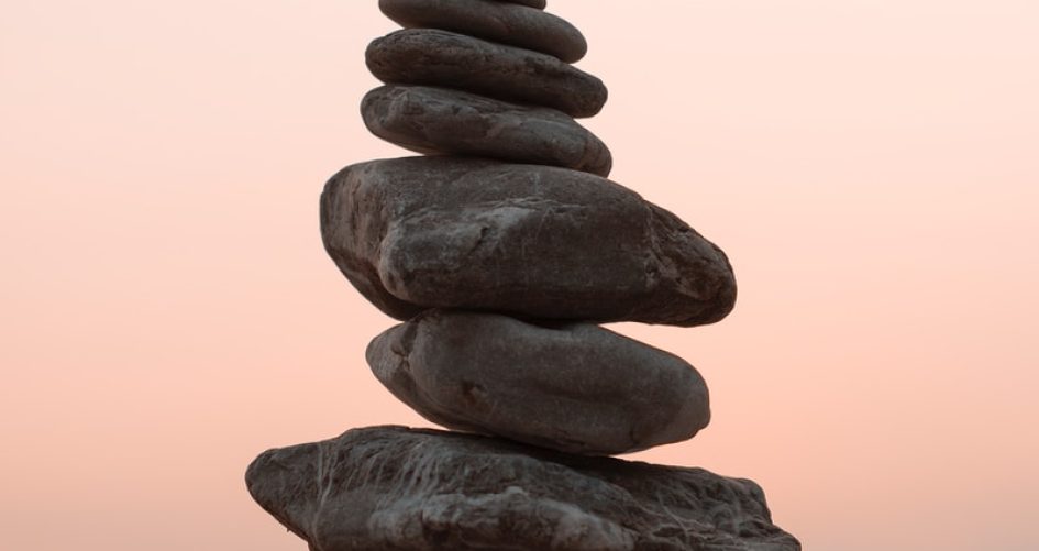 closeup photography of cairn stone